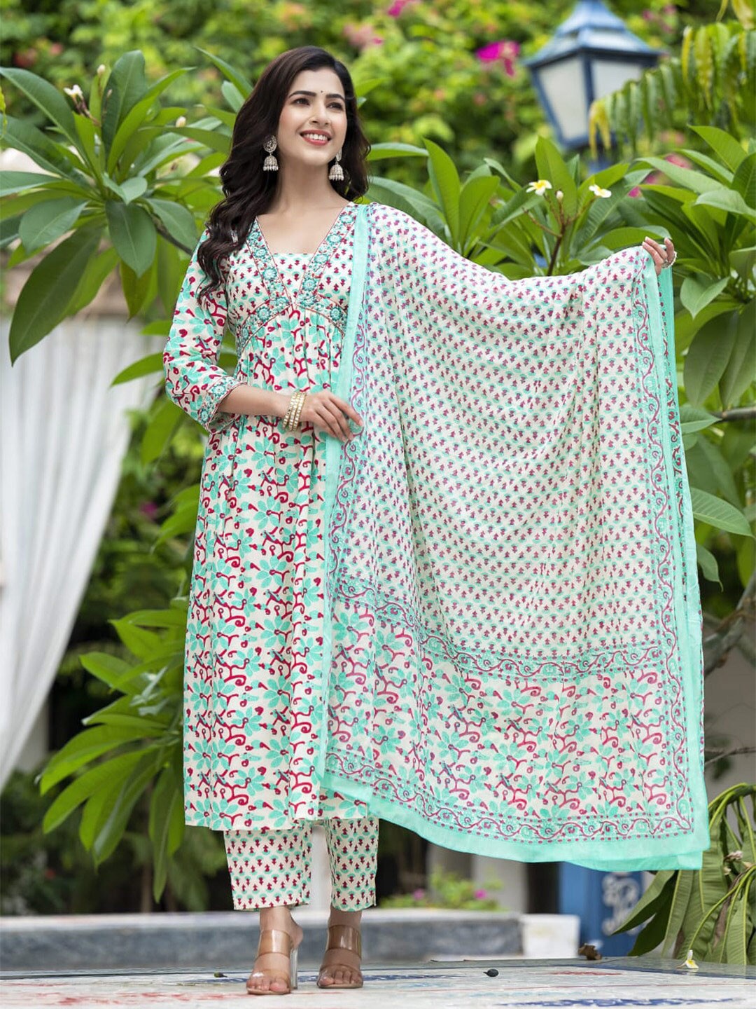 

ARAVALII Floral Printed Anarkali Kurta With Palazzos & Dupatta, White