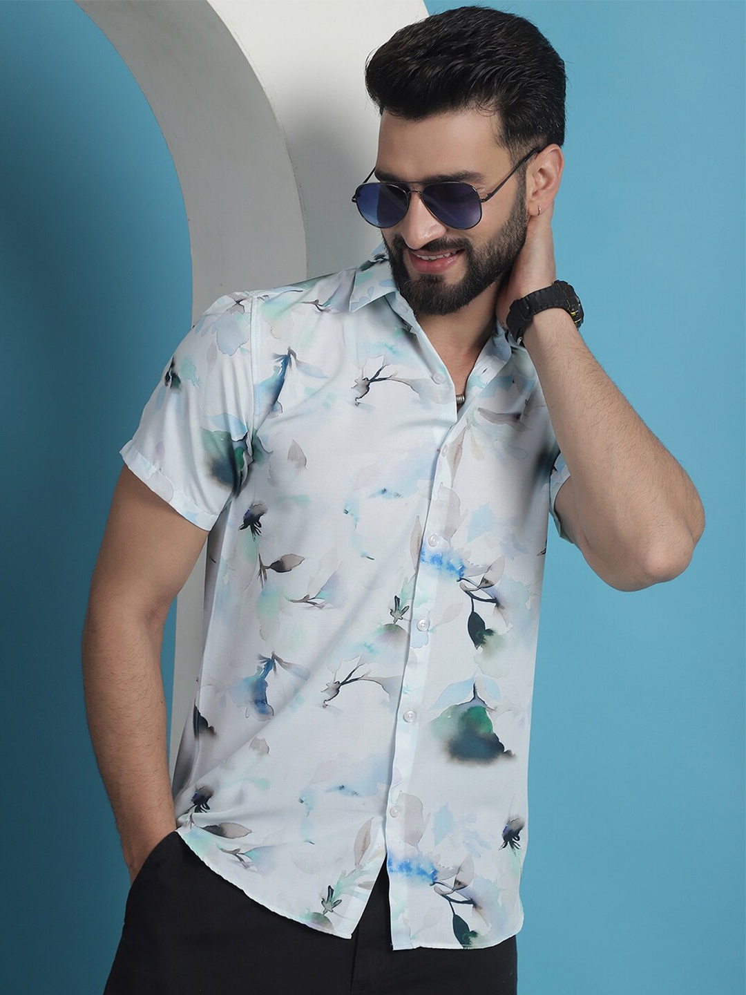 

Indian Needle Classic Printed Spread Collar Casual Shirt, Turquoise blue