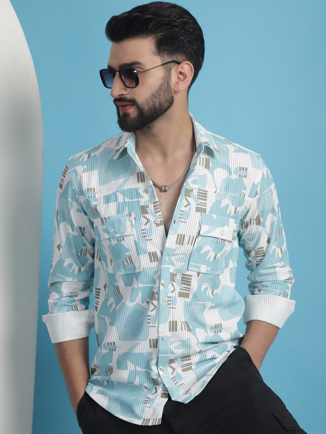 

Indian Needle Classic Abstract Printed Opaque Cotton Casual Shirt, Turquoise blue