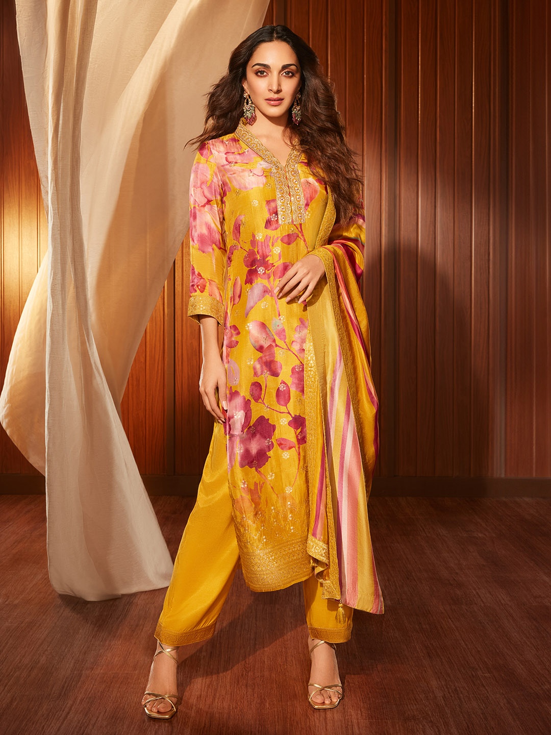 

Libas Floral Printed Kurta With Trousers & Dupatta, Mustard