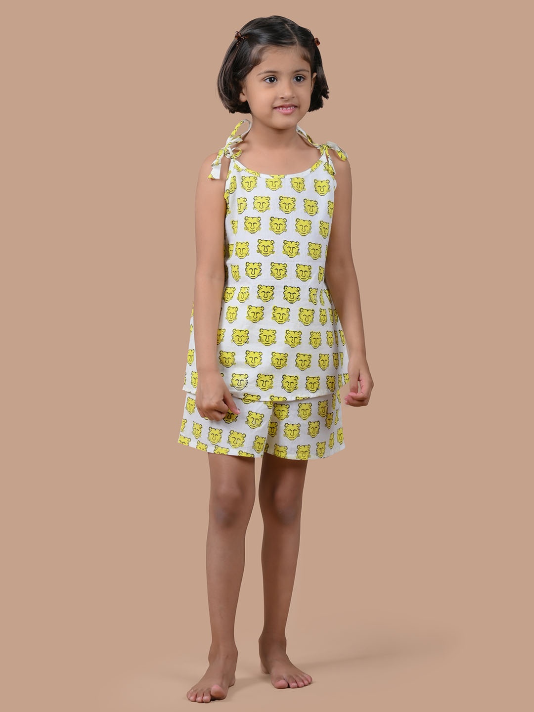 

BAESD Girls Printed Pure Cotton Top With Shorts, Yellow