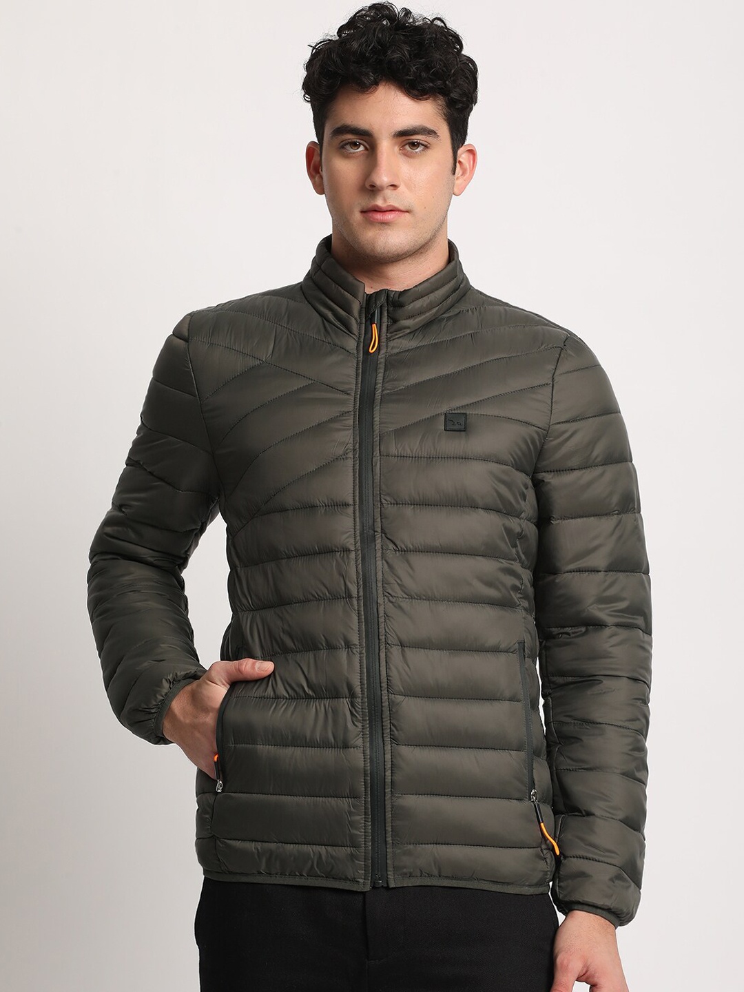 

THE BEAR HOUSE Mock Collar Long Sleeves Puffer Jacket, Olive
