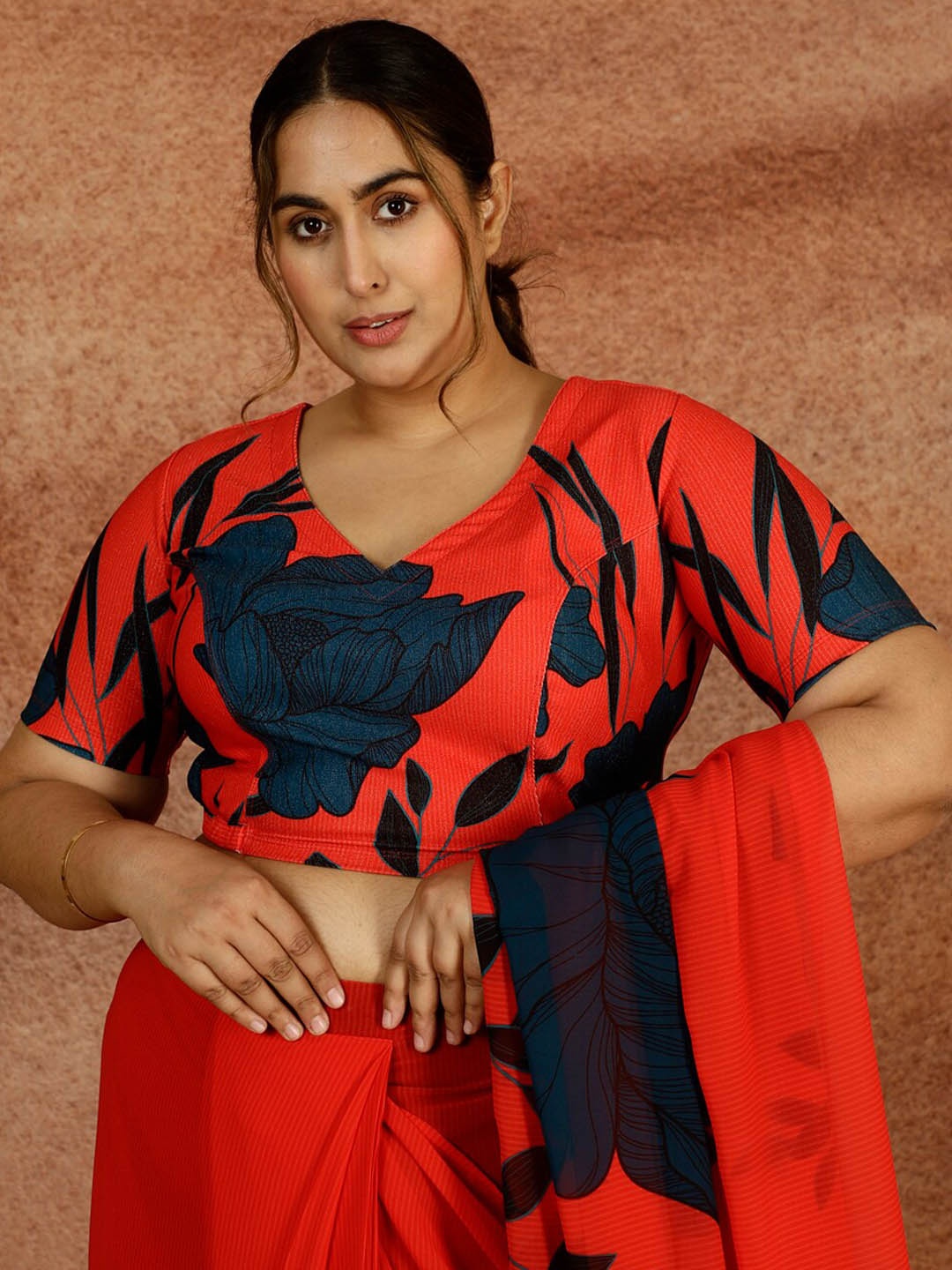 

Amydus Plus Size Floral Printed Shimmer V-Neck Saree Blouse, Red