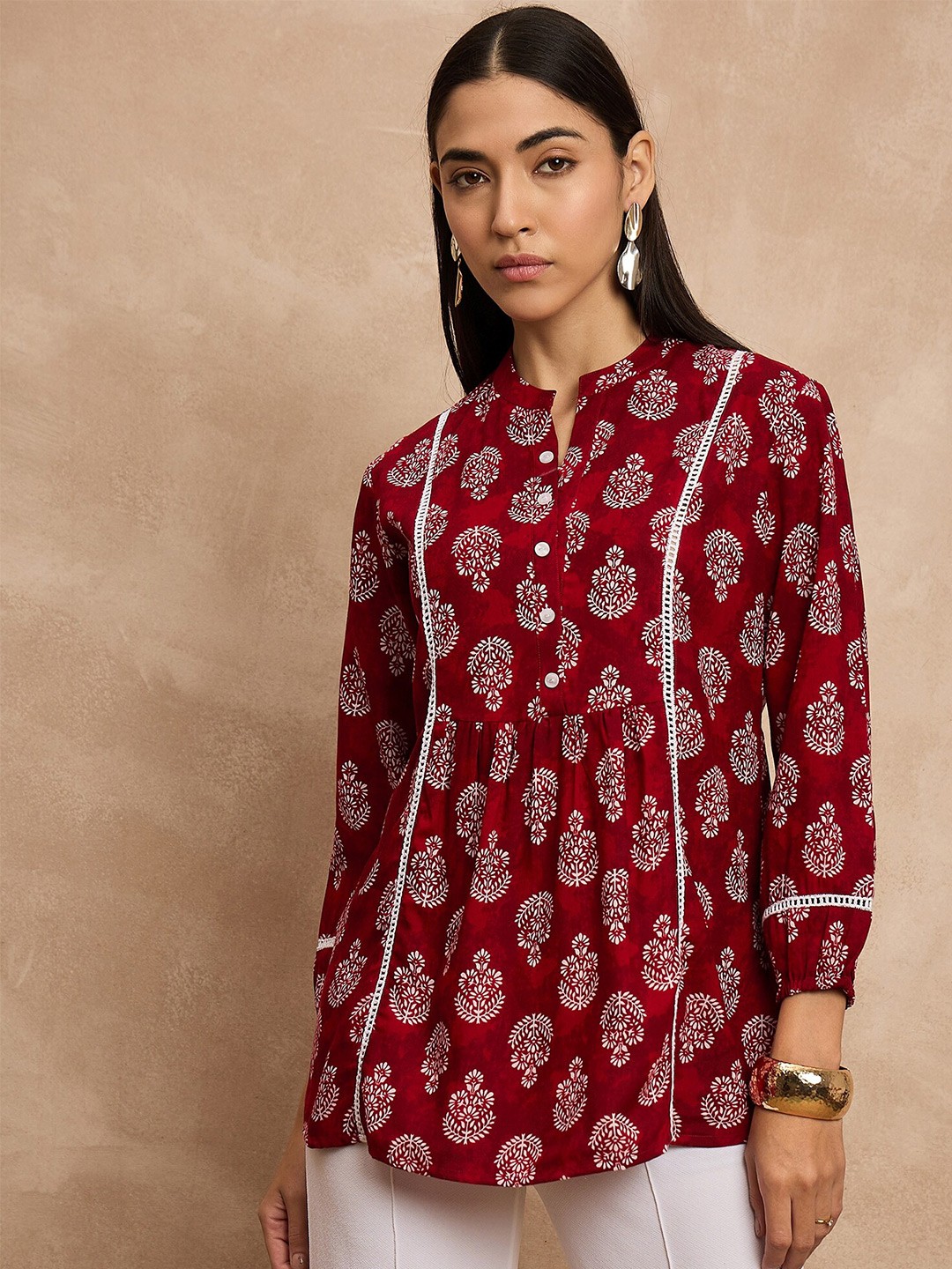 

all about you Floral Printed Mandarin Collar Kurti, Red