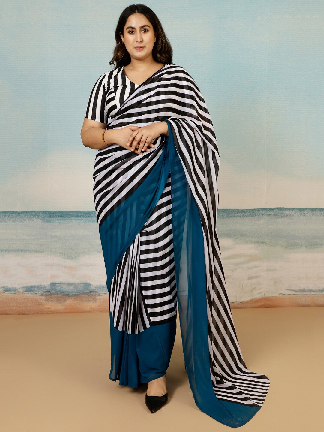 

Amydus Plus Size Striped Printed Ready to Wear saree, Black