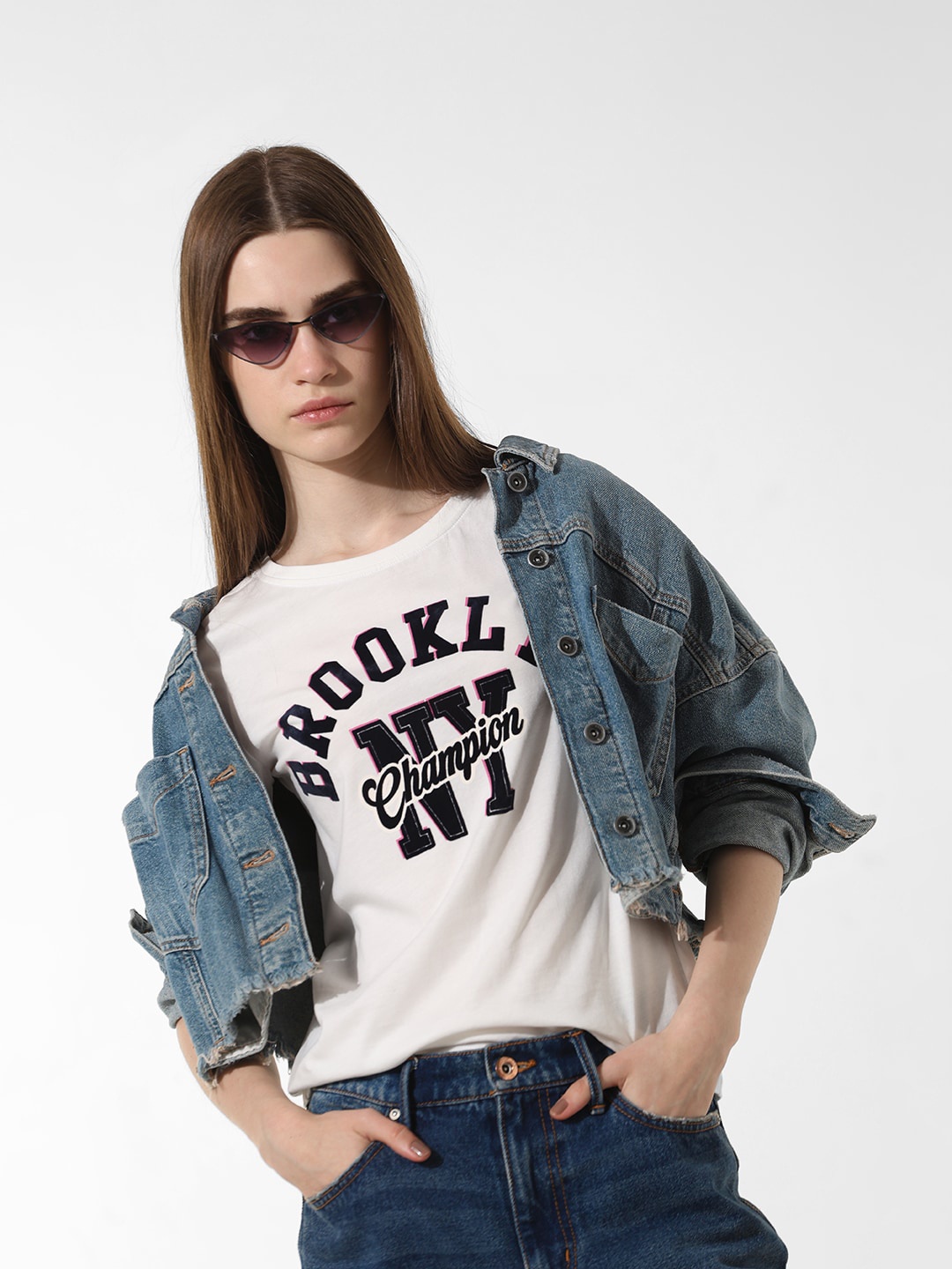 

ONLY Typography Printed Cotton Round Neck Knitted T-shirt, White