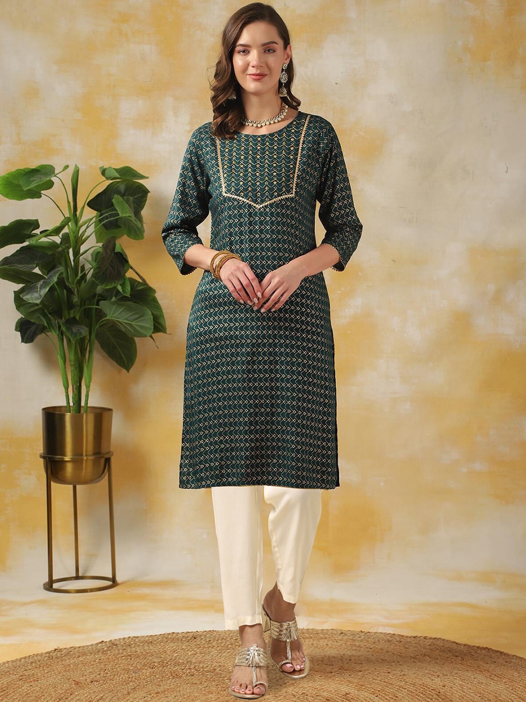 

Rangita Ethnic Motifs Printed Regular Gotta Patti Kurta with Trousers, Teal