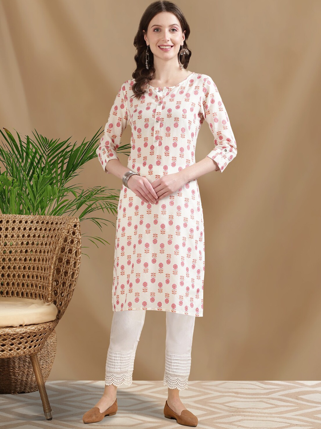 

Rangita Floral Printed Regular Pure Cotton Kurta with Trousers, White