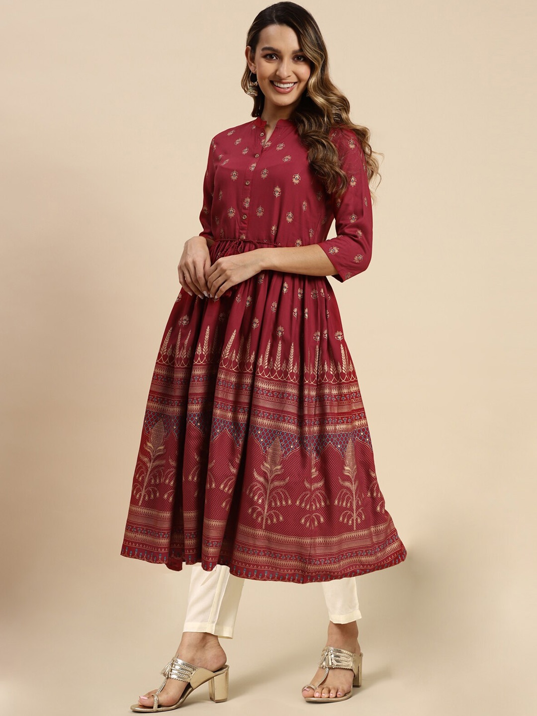 

Rangita Ethnic Motifs Printed Empire Kurta with Trousers, Maroon