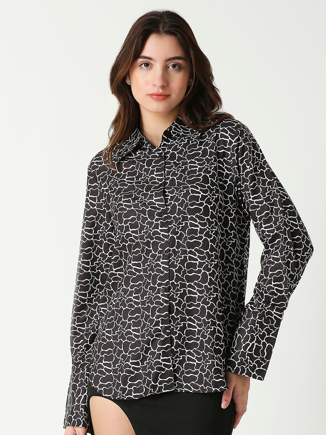 

Remanika Classic Abstract Printed Cotton Casual Shirt, Black