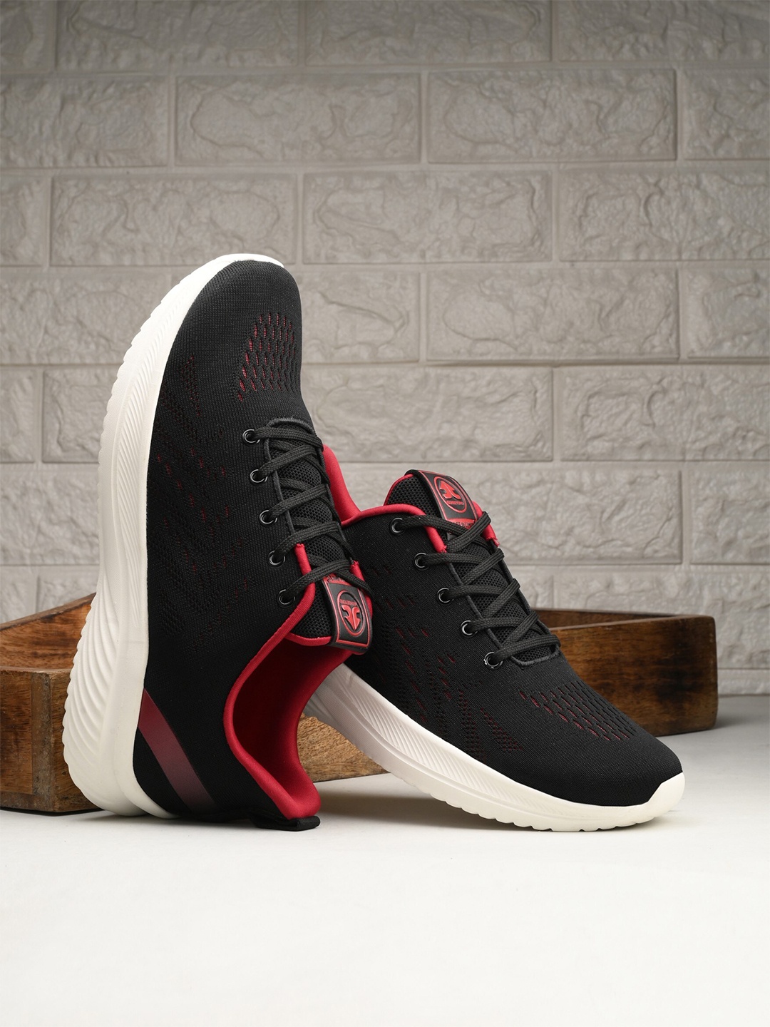 

OFF LIMITS Men Mesh Running Shoes, Black