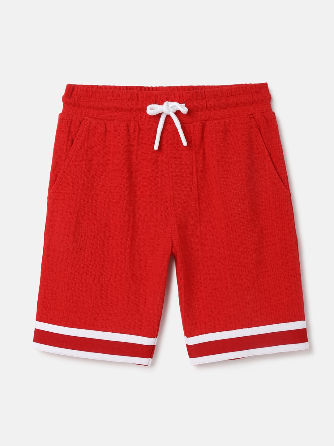 

United Colors of Benetton Boys Mid-Rise Pure Cotton Regular Shorts, Red