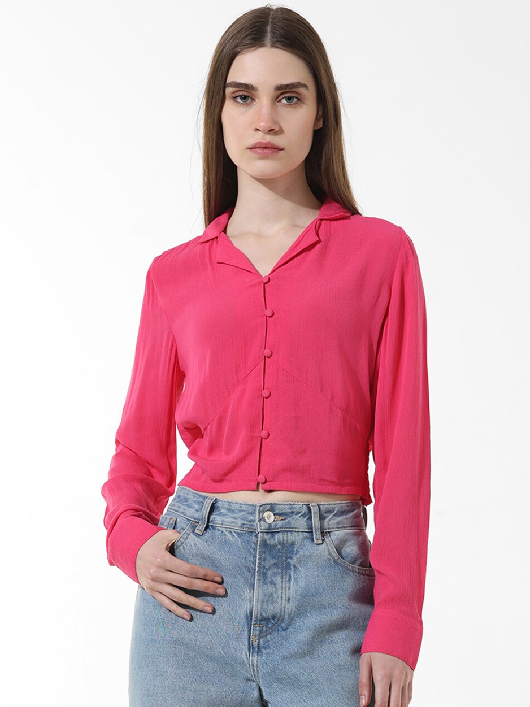 

ONLY Shirt Collar Long Cuffed Sleeves Crop Top, Pink