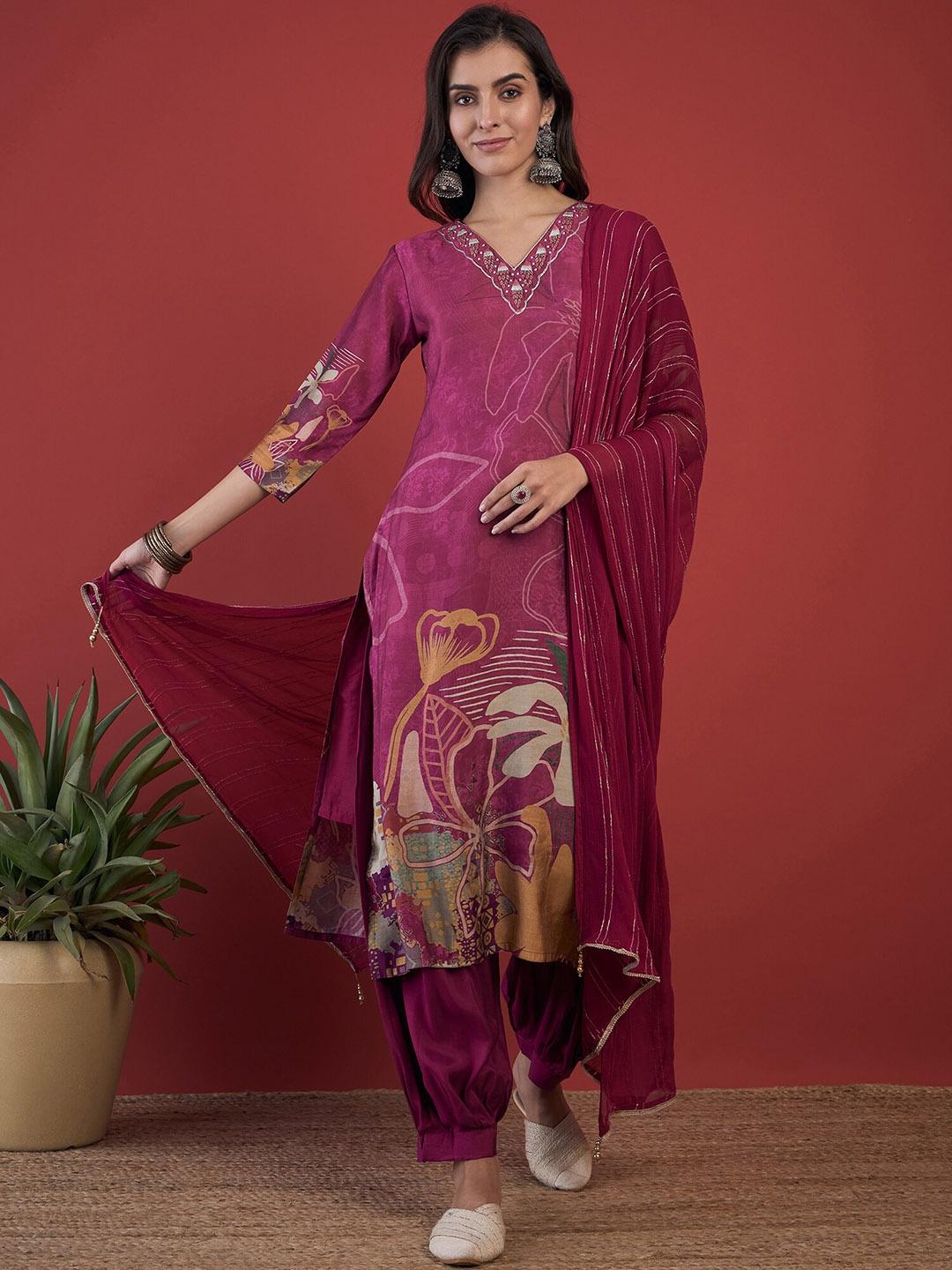 

Anouk Floral Printed Embroidered Chanderi Silk Kurta With Salwar & Dupatta, Fuchsia
