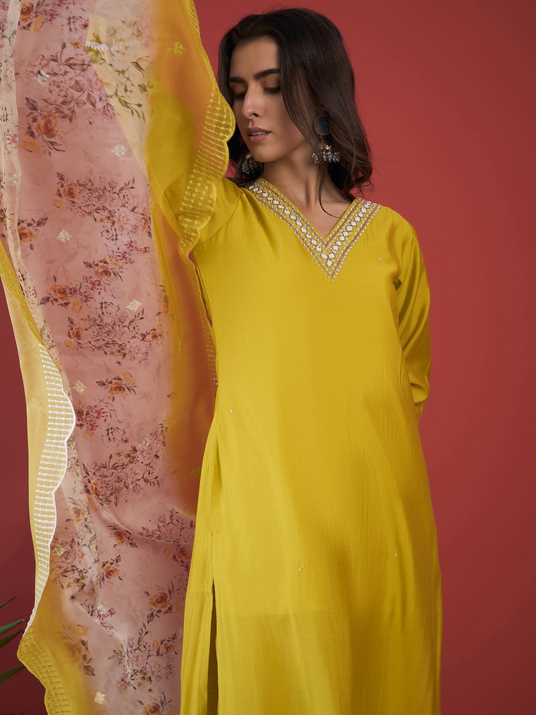 

Anouk Yellow V-Neck Chanderi Silk Straight Kurta with Palazzos & Dupatta