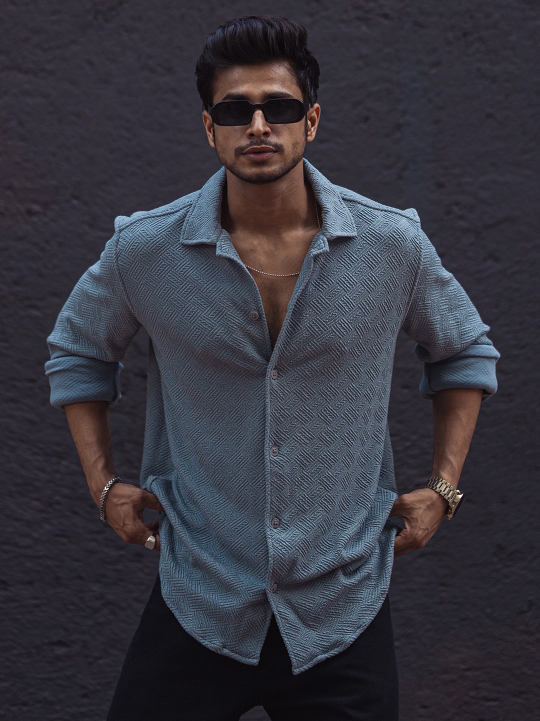 

Powerlook India Slim Grey Self Design Spread Collar Casual Shirt
