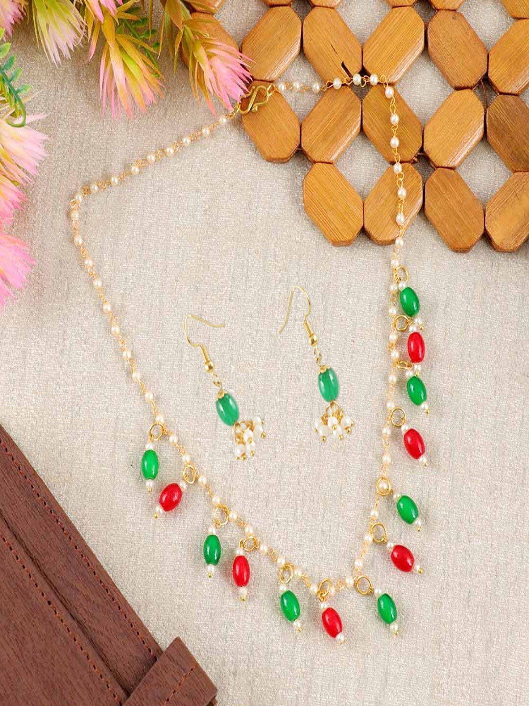 

UNIVERSITY TRENDZ Gold-Plated Beaded Jewellery Set
