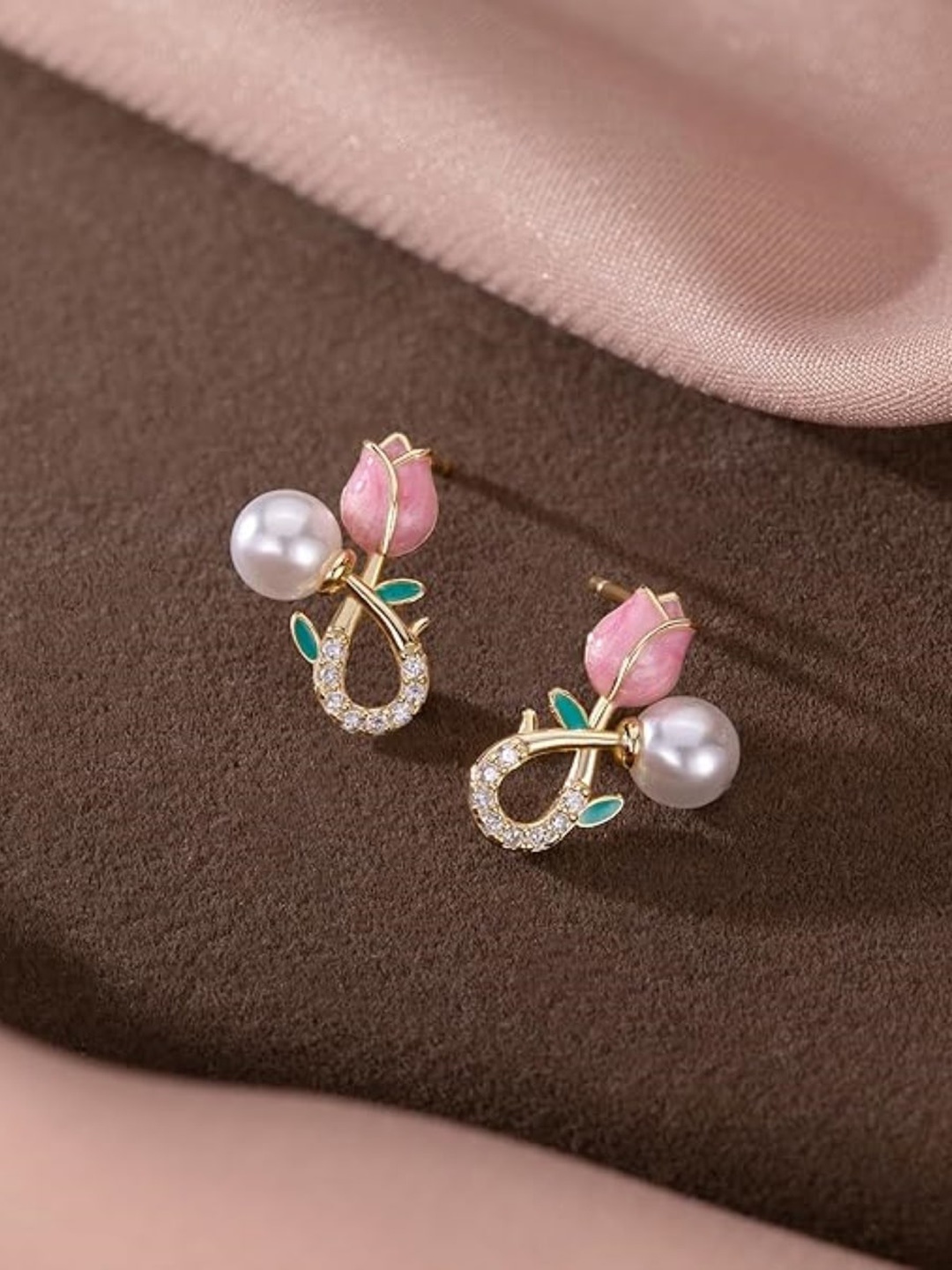 

EL REGALO Floral Pearls Studs Earrings, Pink