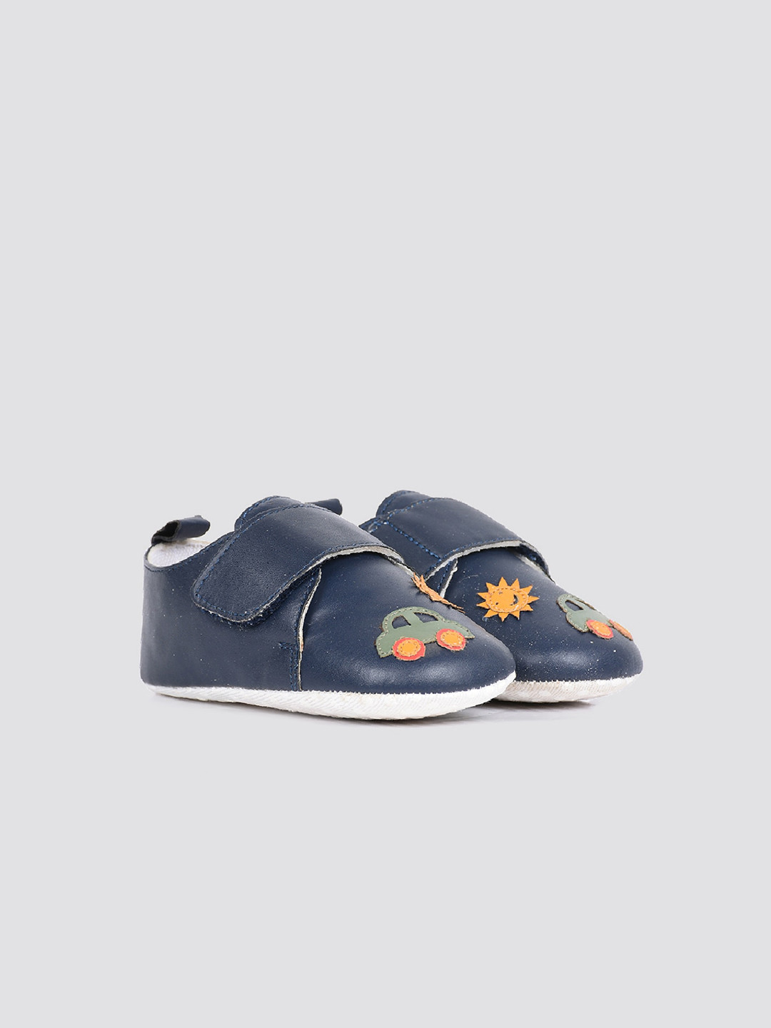 

mothercare Boys Textured Applique Sneakers, Navy blue