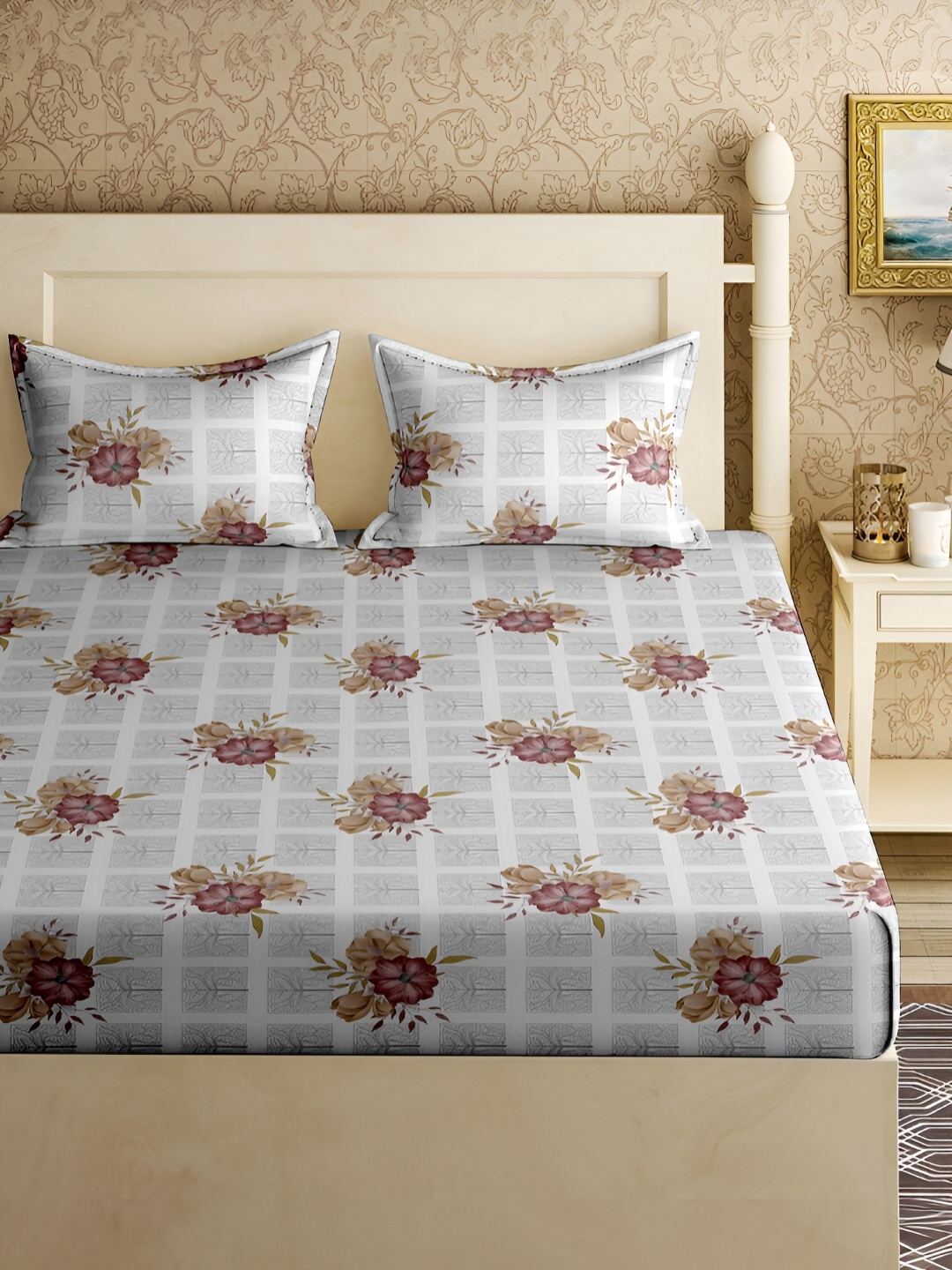 

Aura Grey & Purple Floral 150 TC Cotton Queen Bedsheet With 2 Pillow Covers