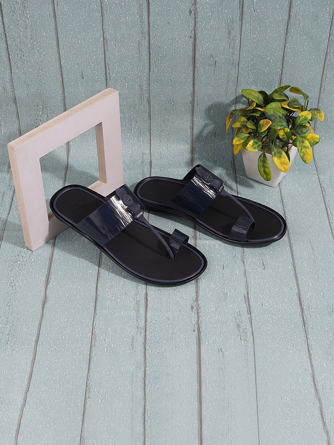 

Metro Men Leather Comfort Sandals, Blue