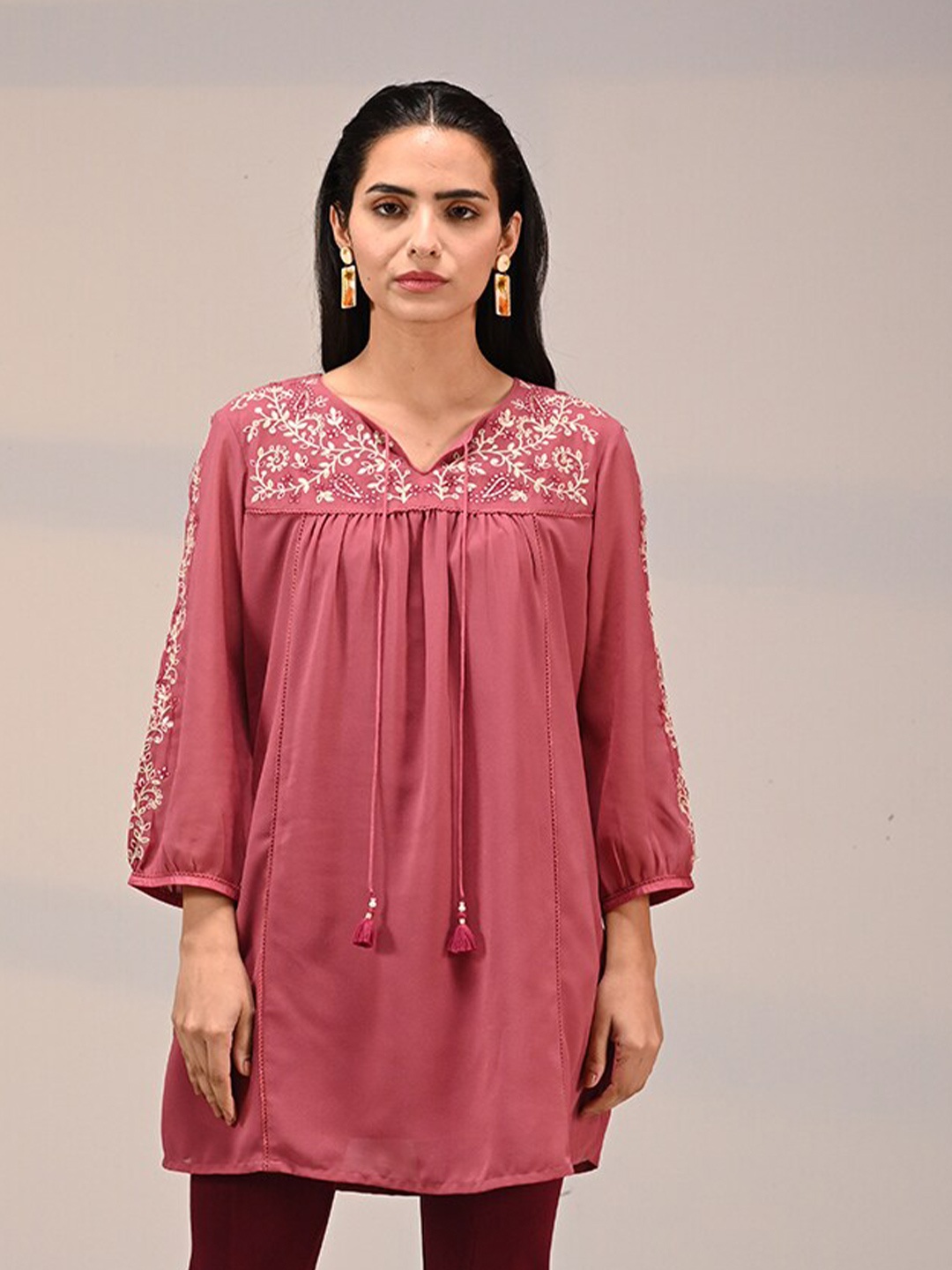 

Lakshita Floral Printed Tie-Up Neck Gathered Longline Top, Pink