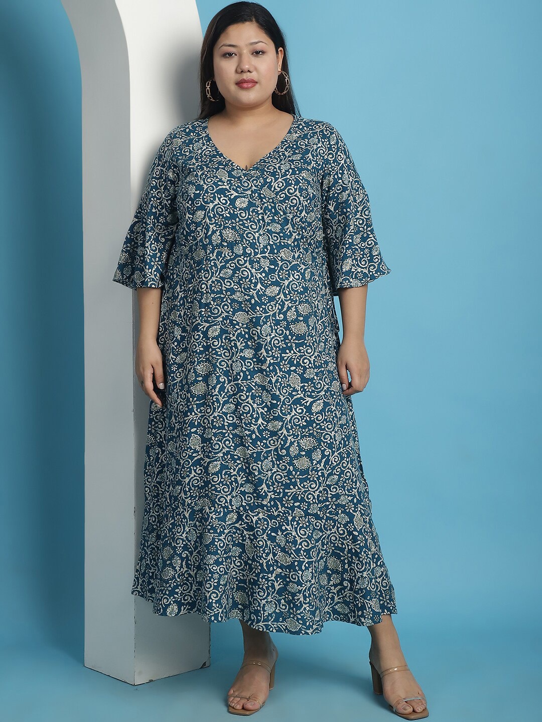 

theRebelinme Plus Size Floral Printed Bell Sleeves A-Line Maxi Dress, Teal