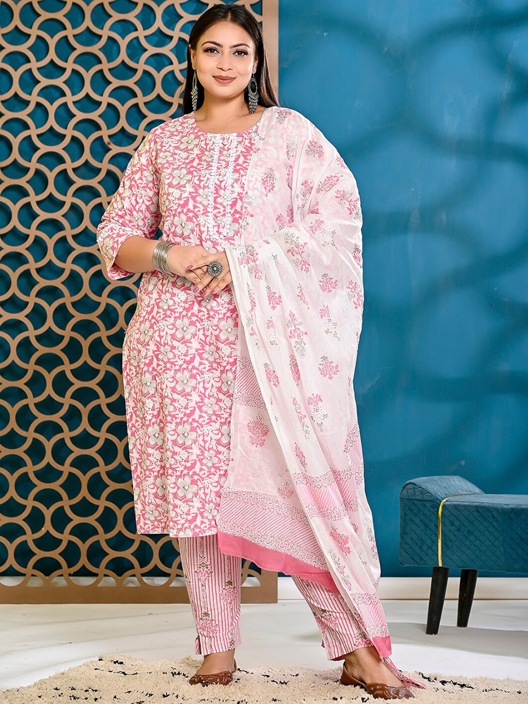 

PUMPUI Floral Printed Pure Cotton Kurta with Trousers & With Dupatta, Pink