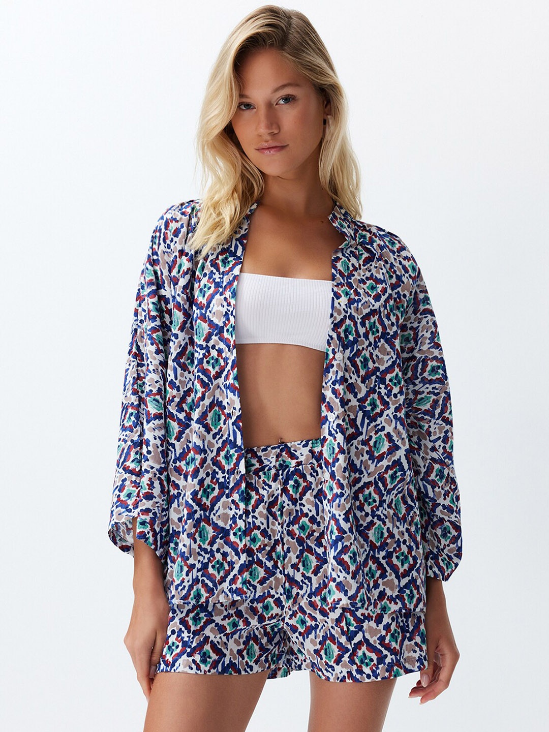 

Trendyol Printed Shirt With Short Co-Ords, Navy blue