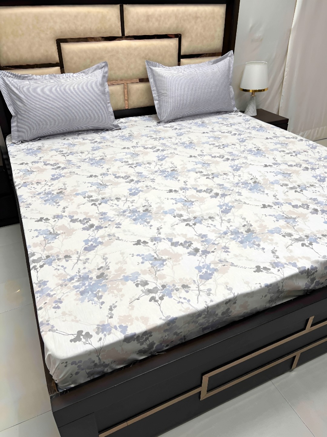 

Pure Decor White & Grey Floral Cotton 380 TC King Bedsheet with 2 Pillow Covers