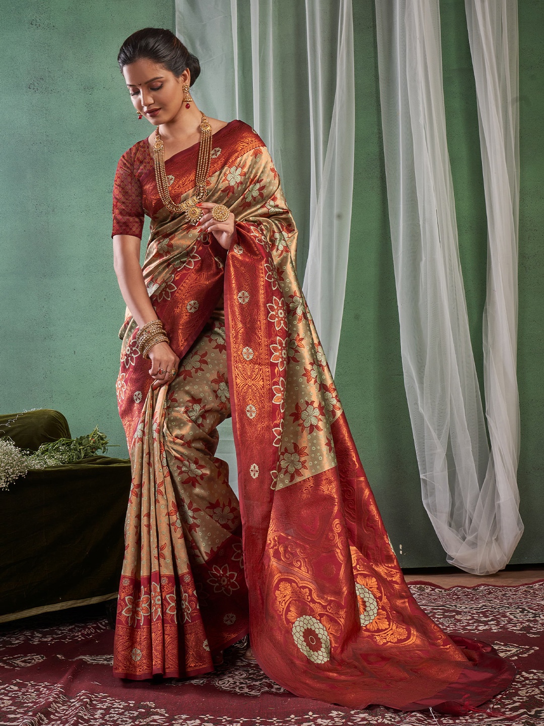 

KALINI Woven Design Zari Kanjeevaram Saree, Maroon