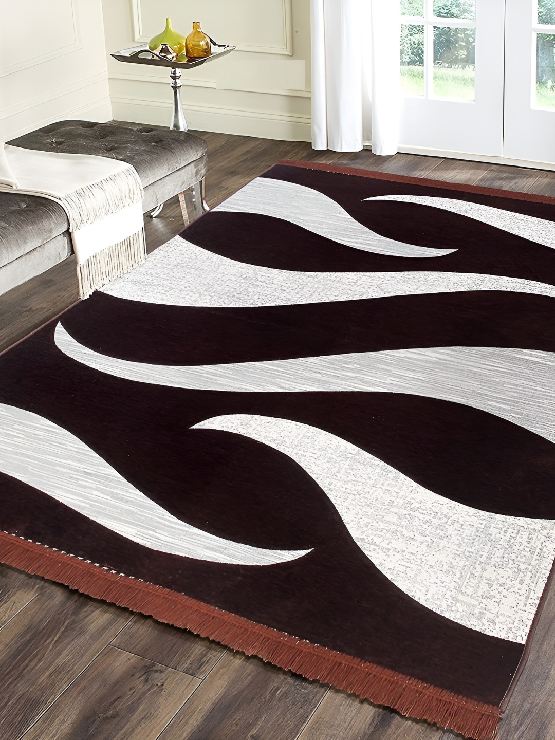 

Sparrow world Brown & White Abstract Printed Velvet Chennille Rectangular Carpet