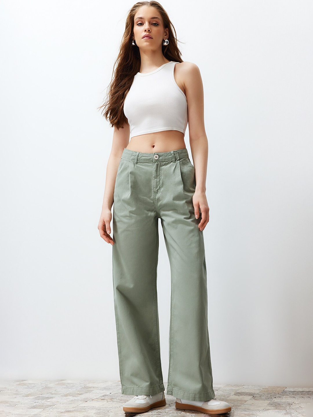 

Trendyol Women Clean Look Cotton Jeans, Green