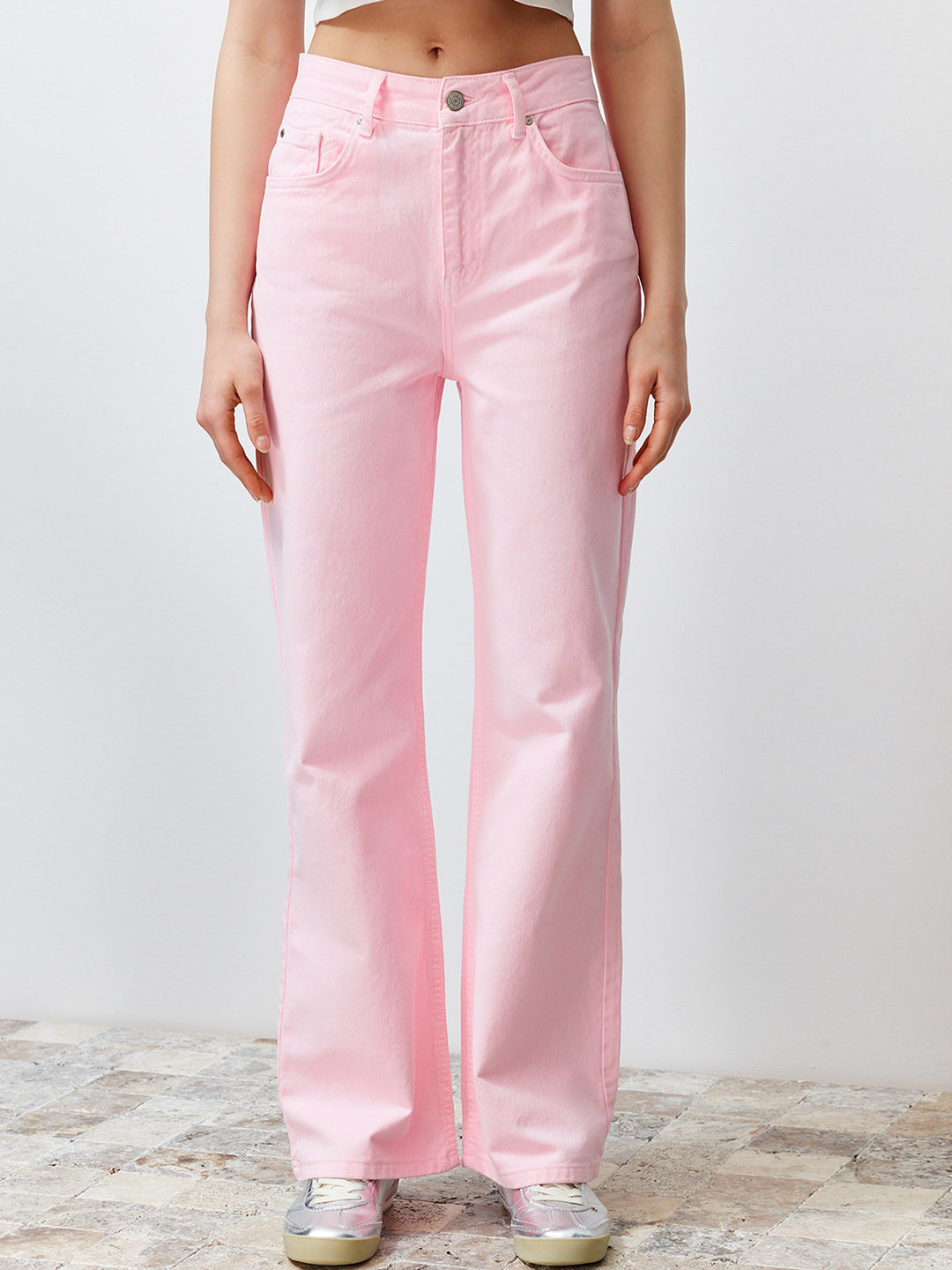 

Trendyol Women Mid-Rise Clean Look Pure Cotton Jeans, Pink