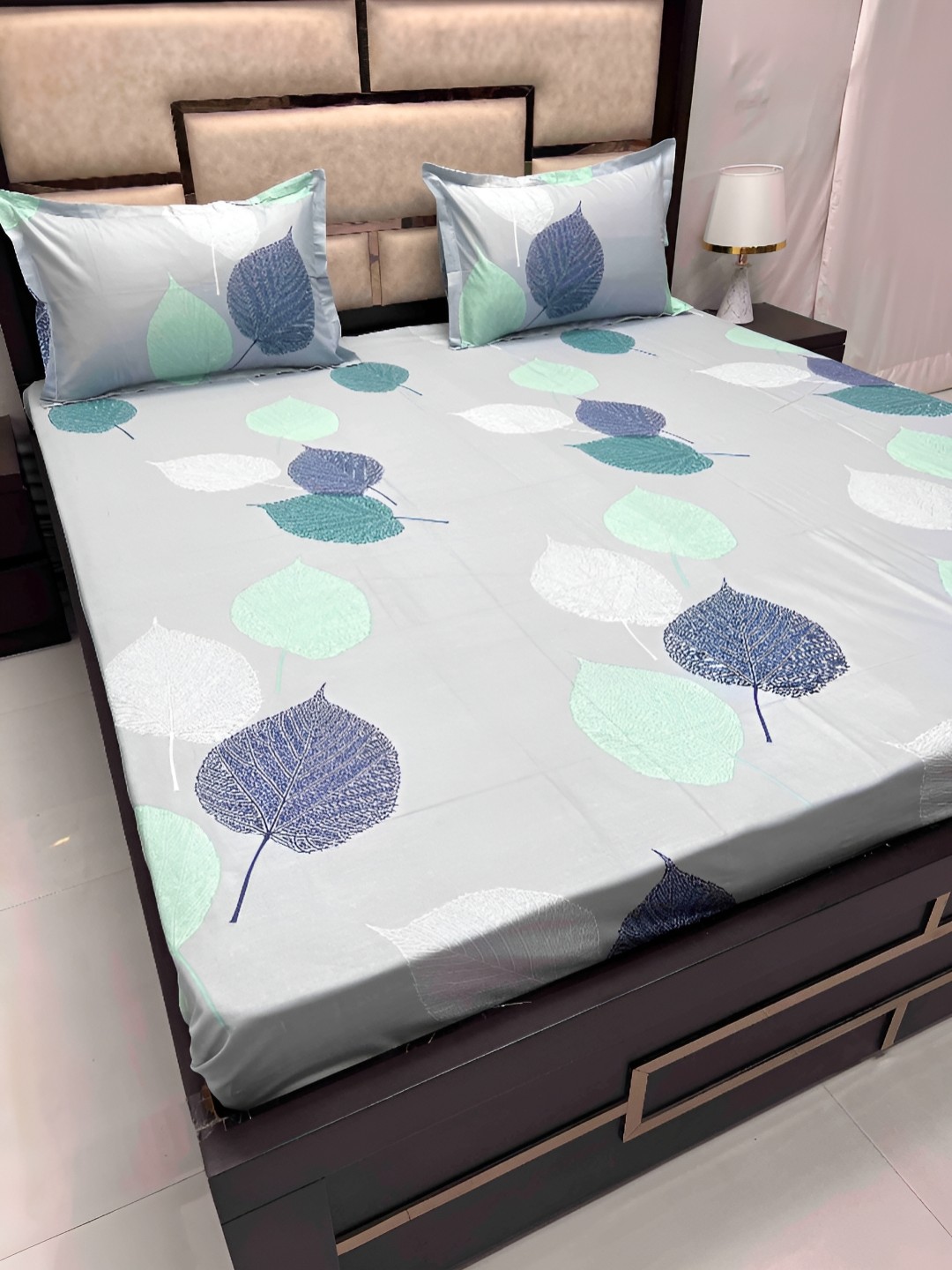 

Pure Decor Grey & Green Floral King Cotton 380 TC Bedsheet with 2 Pillow Covers
