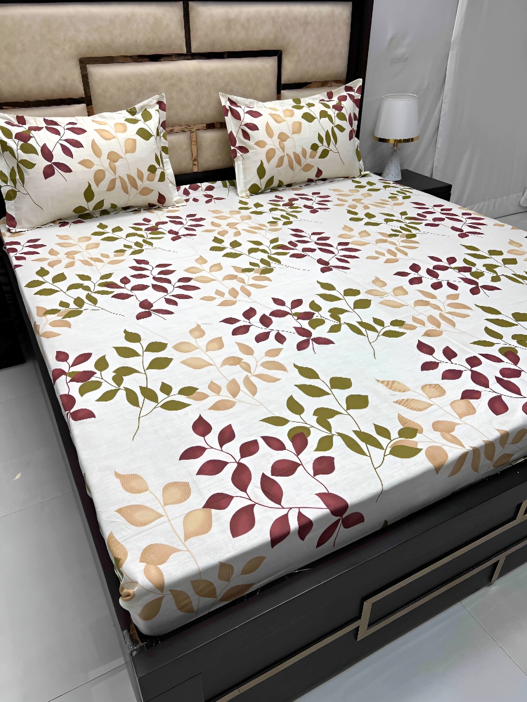

Pure Decor Brown & Beige Floral Cotton King 380 TC Bedsheet with 2 Pillow Covers