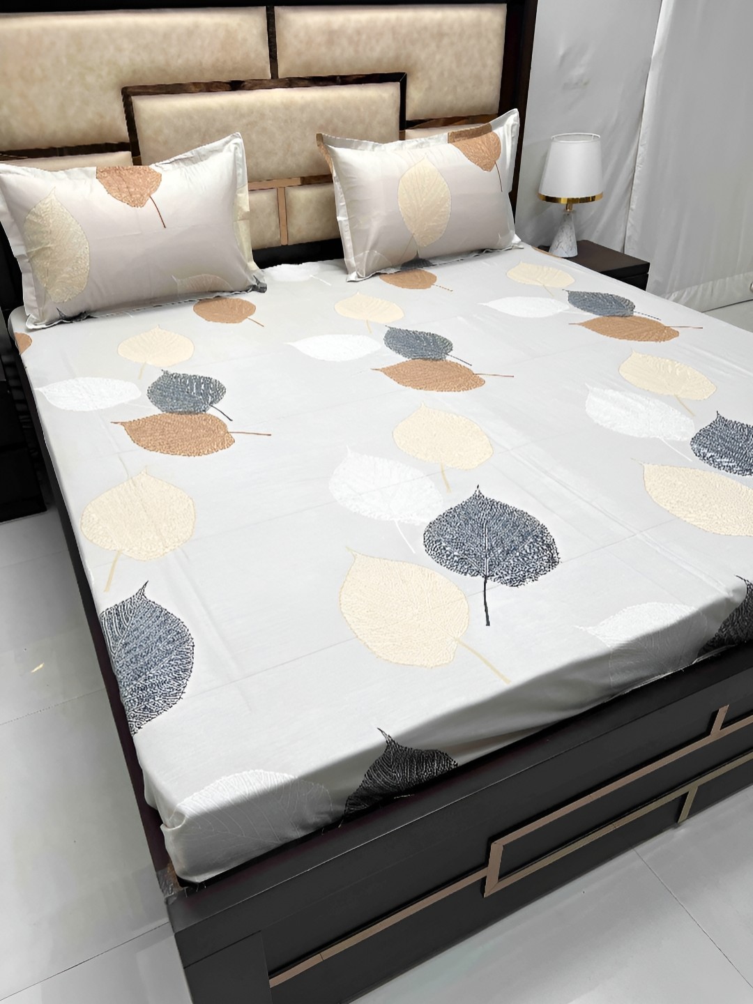

Pure Decor Grey & Blue Printed Cotton 380TC King Bedsheet with 2 Pillow Covers