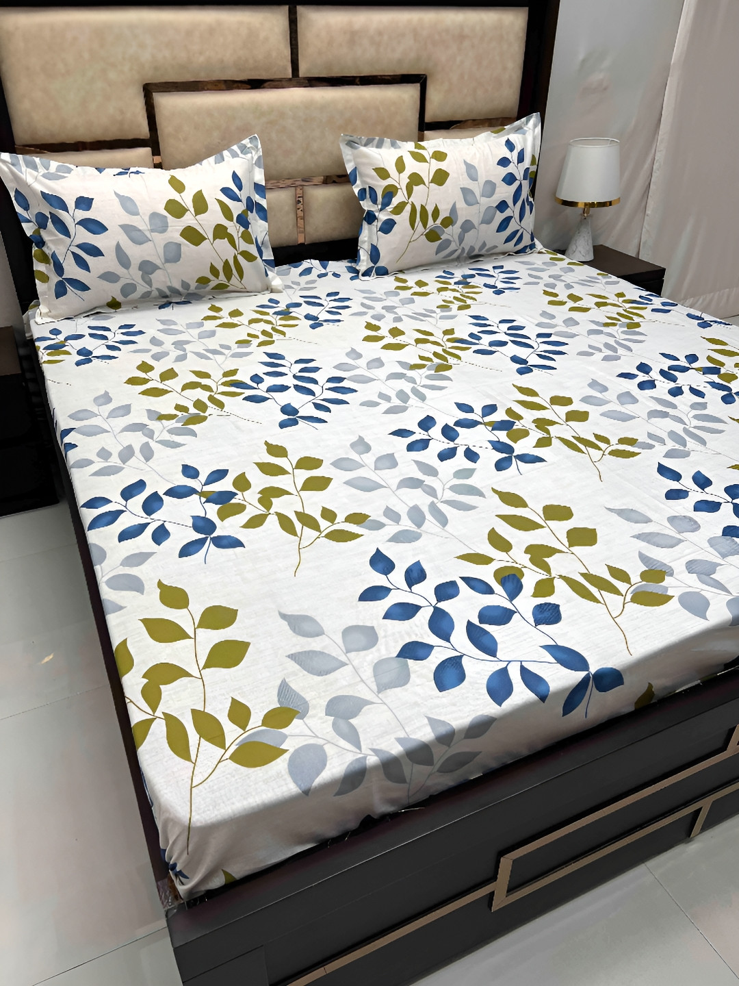 

Pure Decor Blue & Olive Green Floral Cotton 380TC King Bedsheet with 2 Pillow Covers