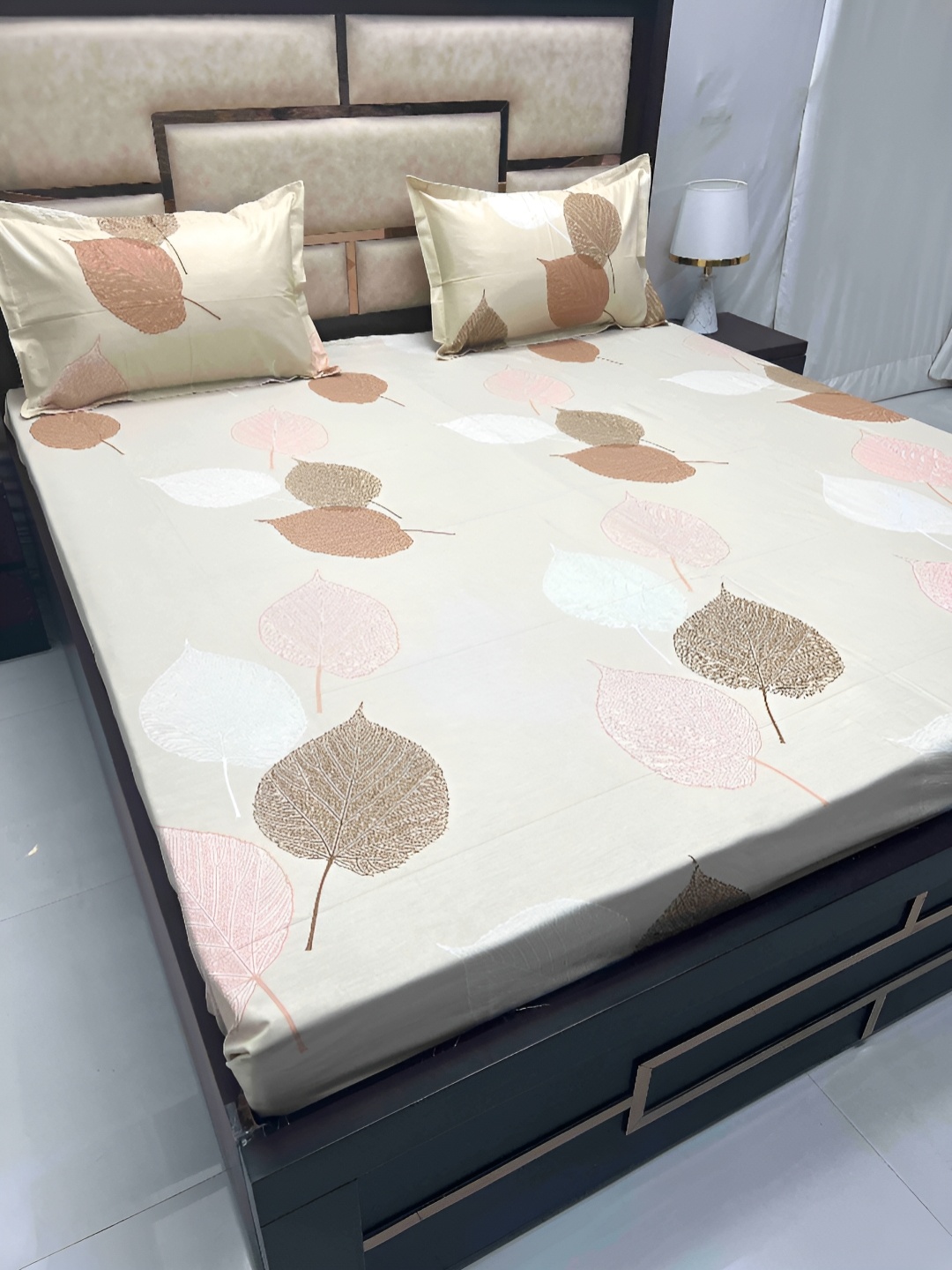 

Pure Decor Cream & Brown Floral Cotton 380 TC King Bedsheet With 2 Pillow Covers