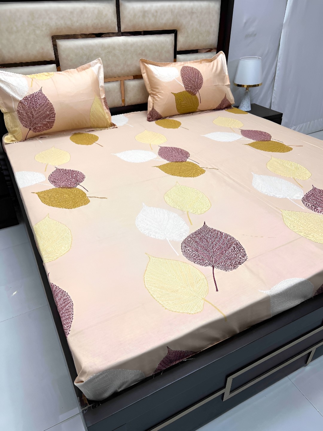 

Pure Decor Peach & Purple Floral Cotton 380TC King Bedsheet with 2 Pillow Covers