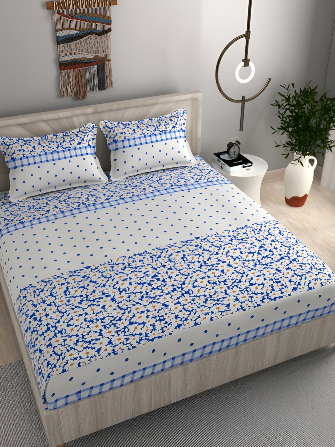 

FINE TEX WORLD White & Blue Floral Fitted 210 TC King Bedsheet With 2 Pillow Covers