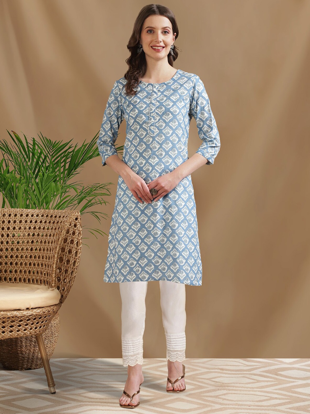 

Rangita Ethnic Motifs Printed Gotta Patti Pure Cotton Kurta with Trousers, Blue