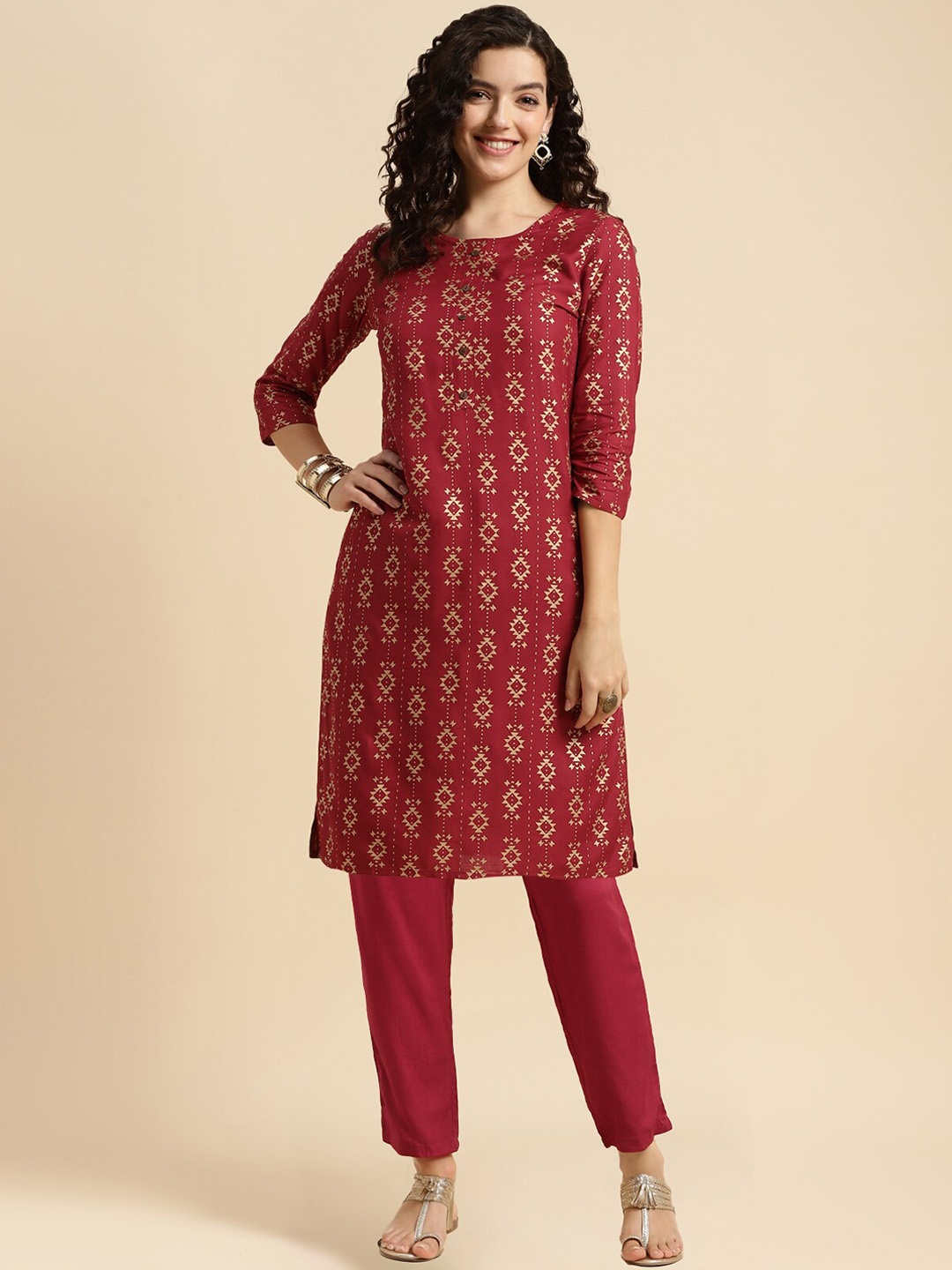 

Rangita Geometric Printed Straight Kurta with Trousers, Red