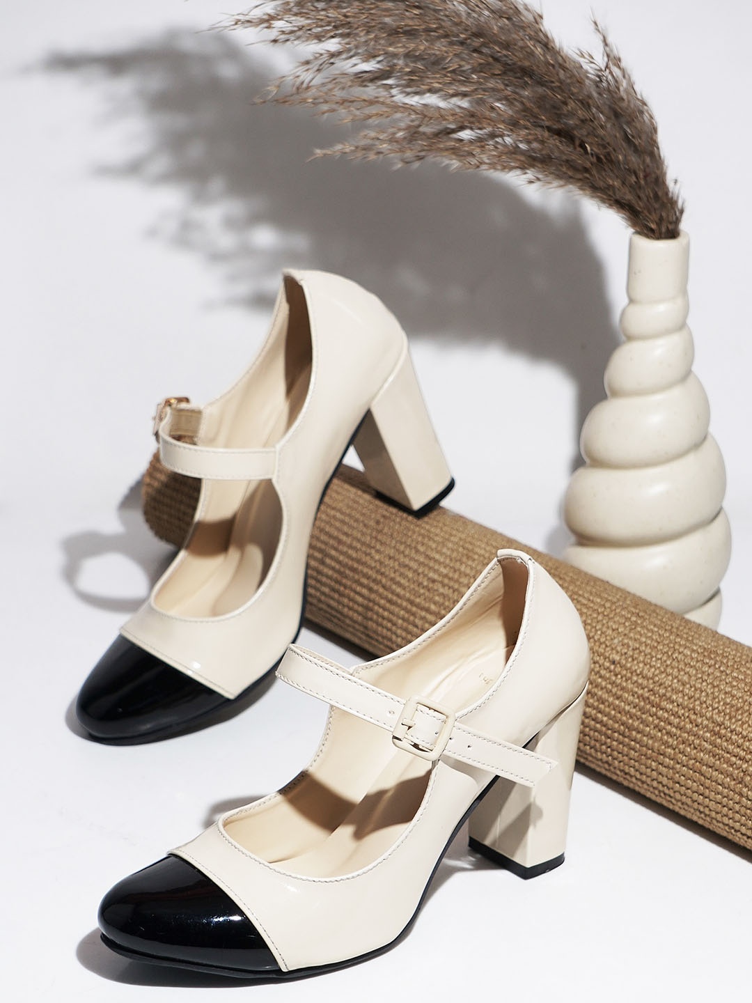 

THE WHITE POLE Colourblocked Round Toe Block Heels, Beige