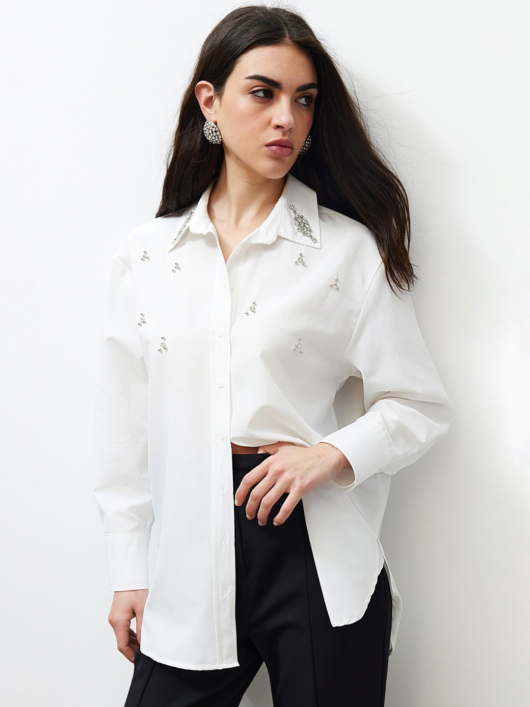 

Trendyol Spread Collar Embellished Opaque Casual Shirt, White