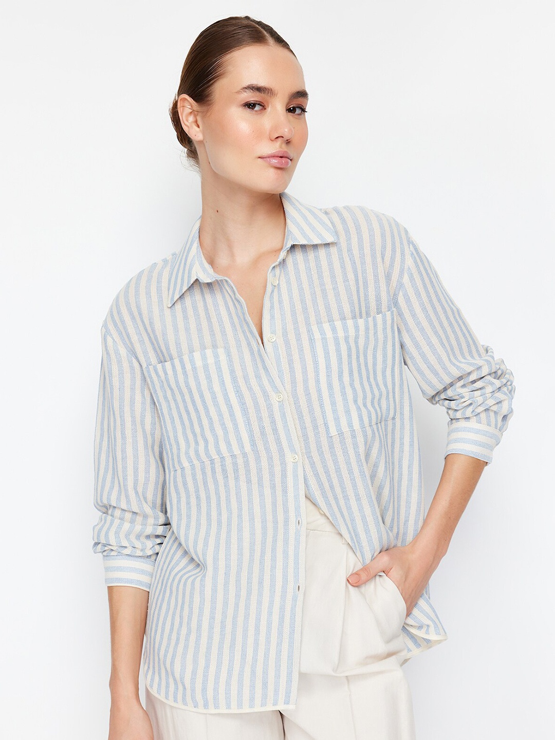 

Trendyol Striped Spread Collar Casual Shirt, Na