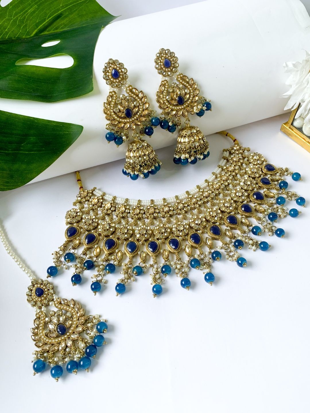 

I Jewels Gold Plated Kundan-Studded & Pearl Beaded Jewellery Set
