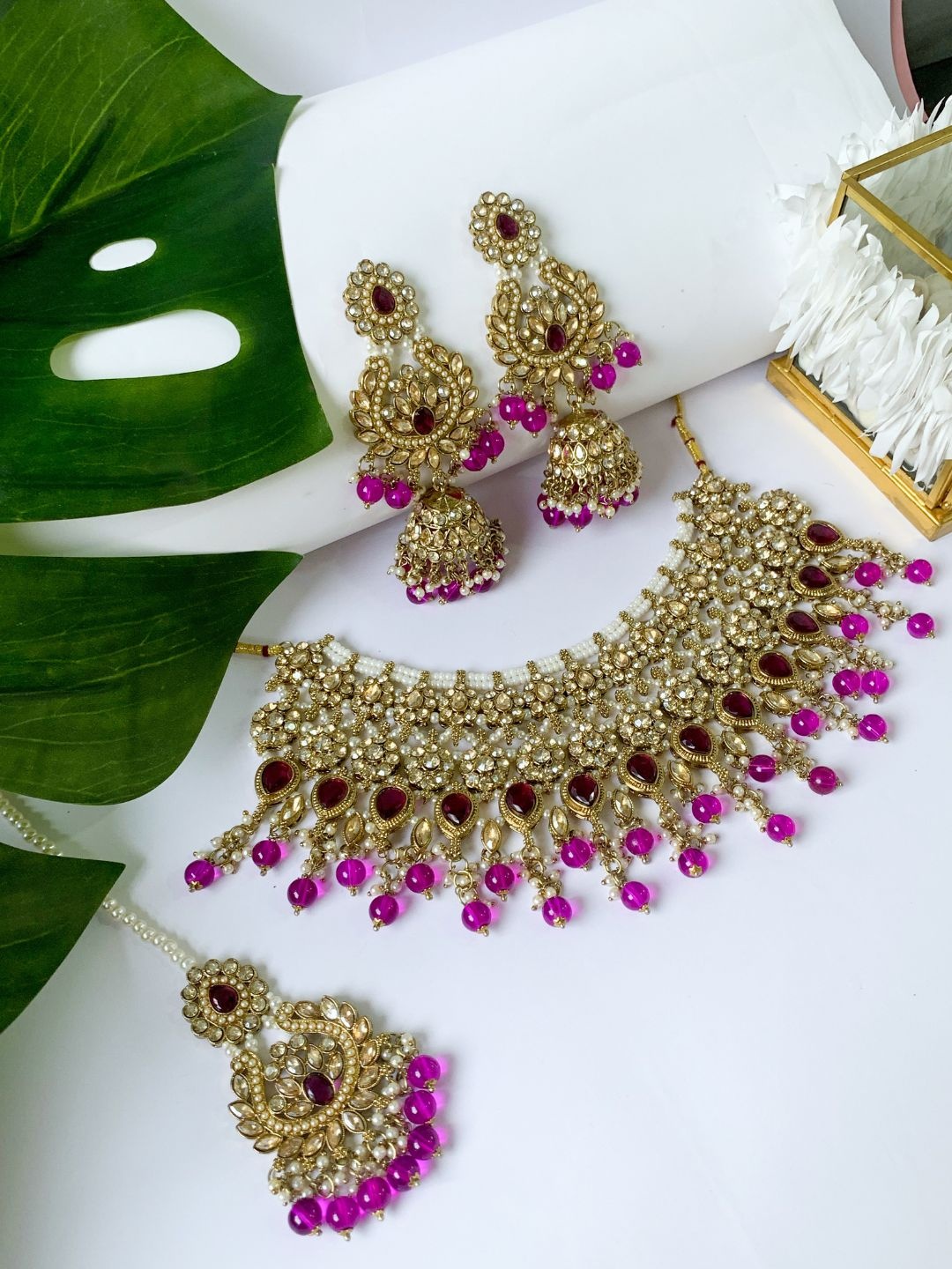 

I Jewels Gold Plated Kundan-Studded & Pearl Beaded Jewellery Set
