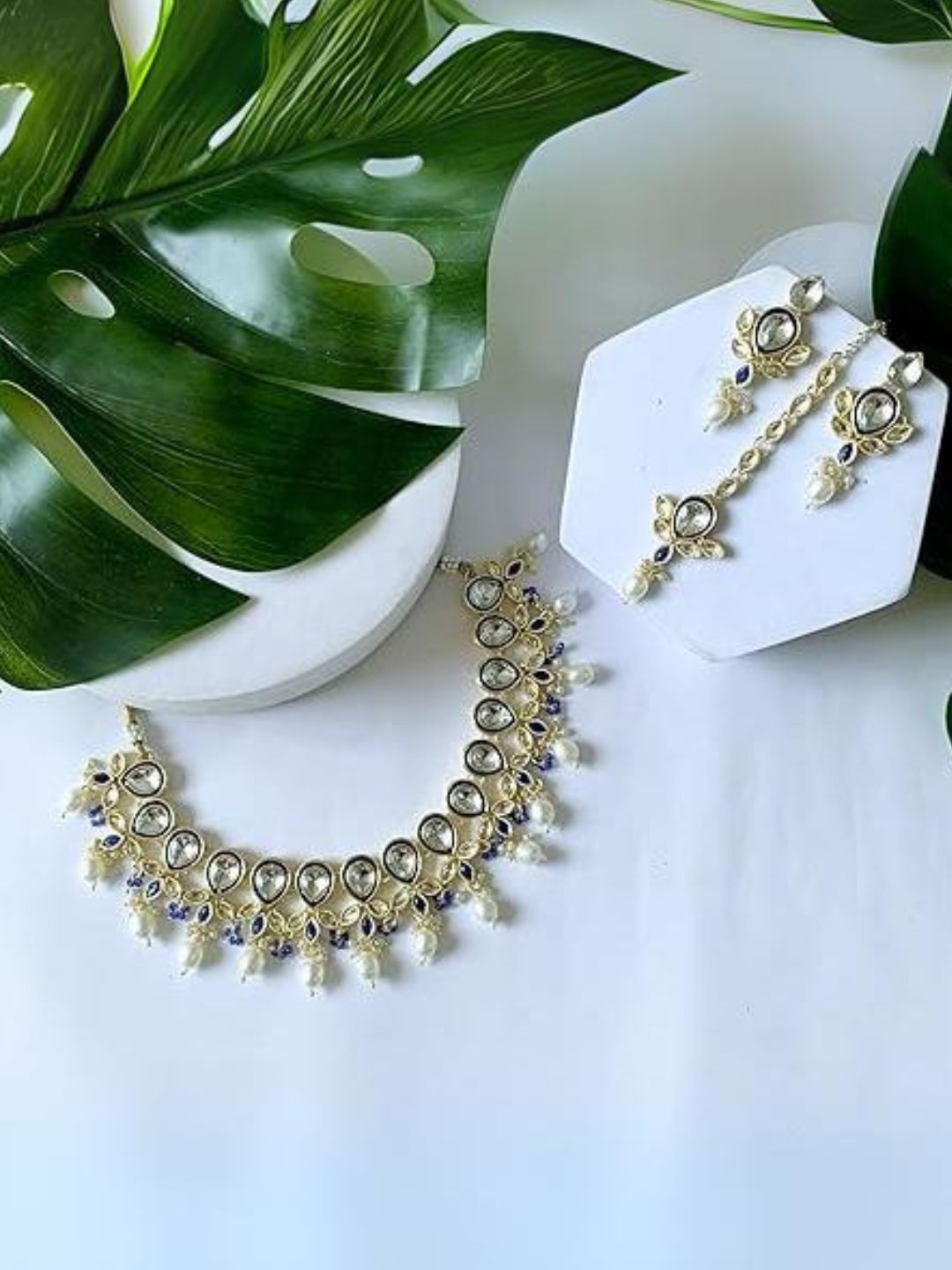 

I Jewels Gold Plated Kundan-Studded & Pearl Beaded Jewellery Set