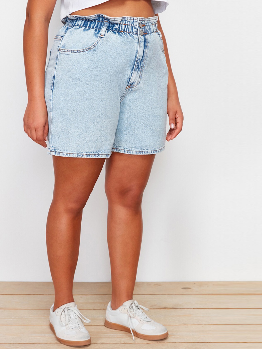 

Trendyol Women Washed Denim Shorts, Blue